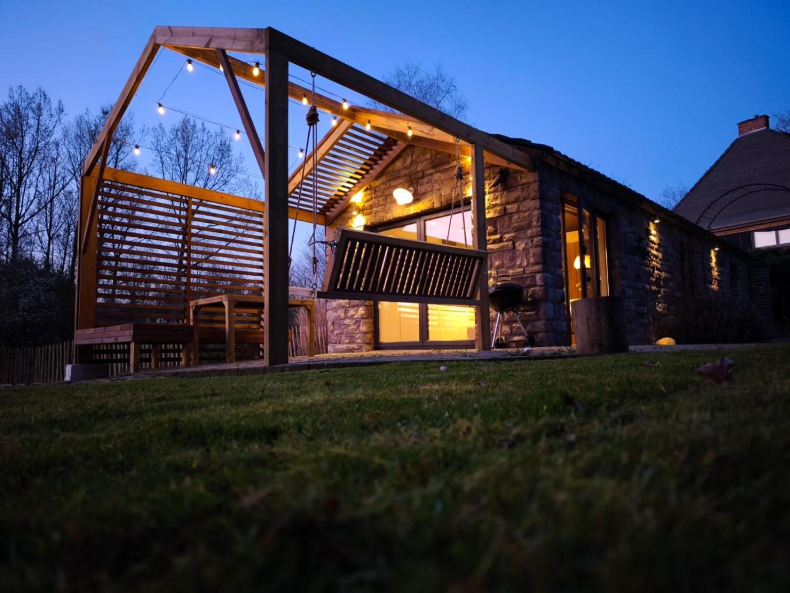 Out & Lodge Les Spirous Les Geronsarts Exterior photo