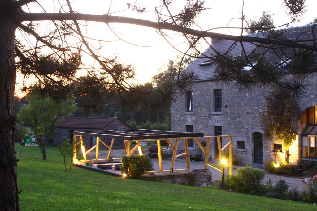Out & Lodge Les Spirous Les Geronsarts Exterior photo
